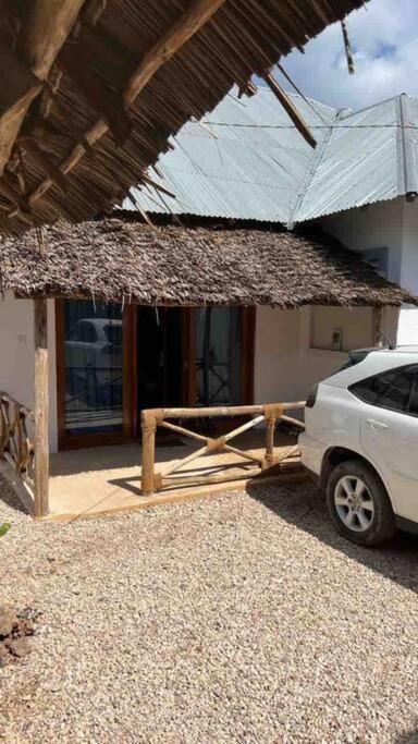 B Home Zanzibar Kiwengwa  Exterior foto